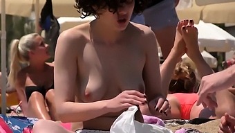 Topless Wonderful Brunette Lass Topless Beach Voyeur Public Nude Xnnx